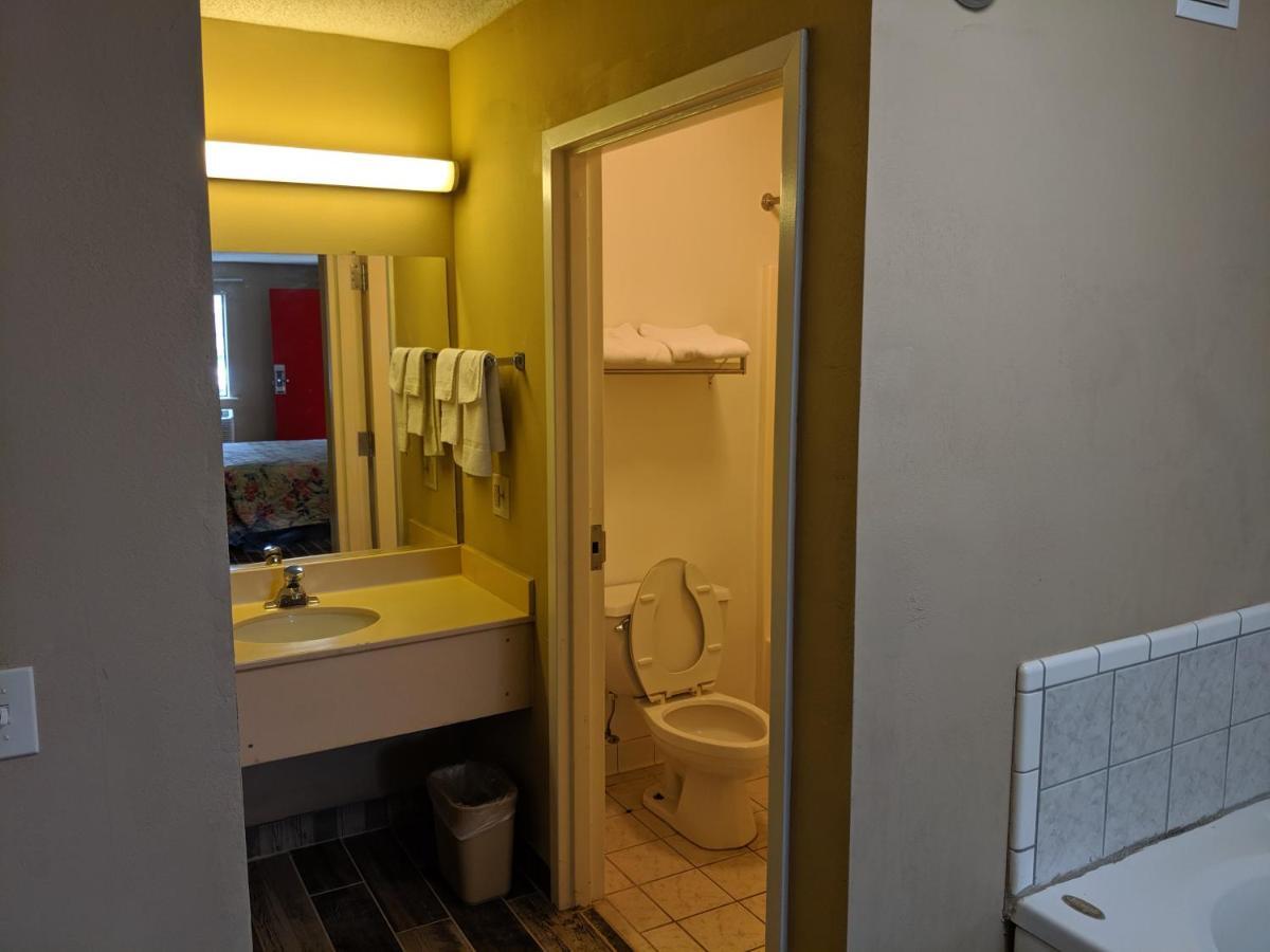 Economy Inn Express Rock Hill Esterno foto